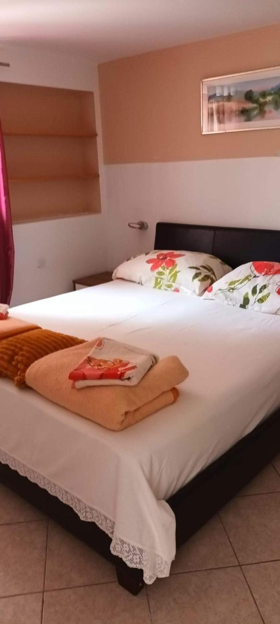 Apartman Petra Trpanj Ngoại thất bức ảnh
